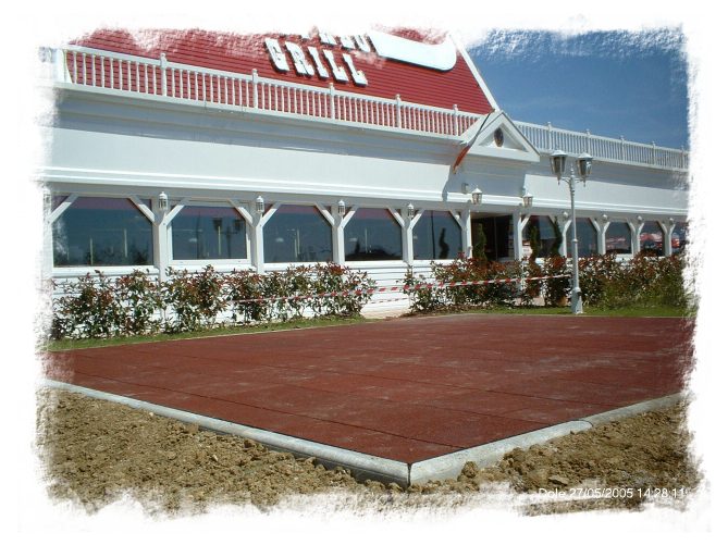 Rénovation d'une aire de jeux au Bufalo Grill de Dole (39)