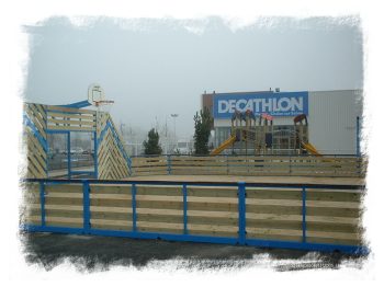 ACCROS LOISIRS réalisation d'une aire de jeu pour DECATHLON Saint Marcel (71)